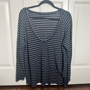Brandy Melville Navy and White Striped Long Sleeve sweater